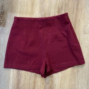 High rise fitted burgundy shorts